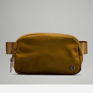 Lululemon Everywhere 1L Belt Bag - Burnt Caramel